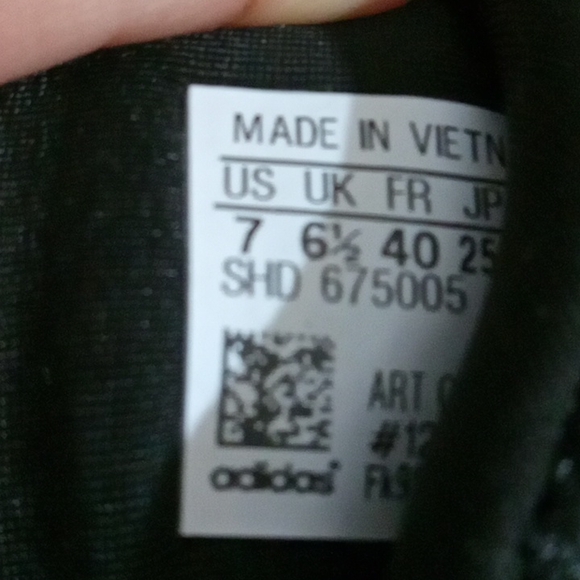 Adidas shoes - Picture 3 of 4